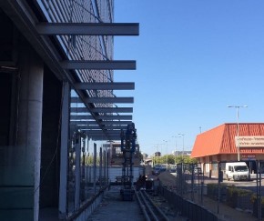 קונסטרוקציה של גגונים מרכז סוהו נתניה3